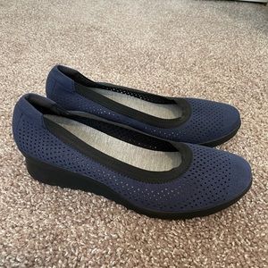 Clarks Cloudsteppers Cushion Women's Navy Caddell‎ Trail Wedge Shoes Size 9.5